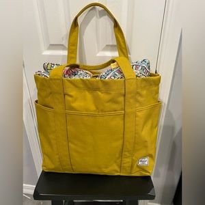 Stunning Herschel Tote Bag